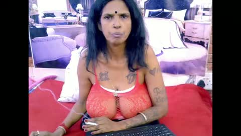 sexyva4u2luv online show from June 2026 05:53:02 AM