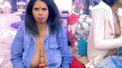 sexyva4u2luv online show from June 2026 09:14:01 AM