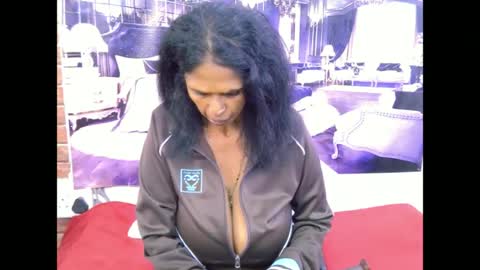 sexyva4u2luv online show from June 2026 09:24:02 AM