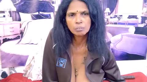 sexyva4u2luv online show from June 2026 10:07:01 AM