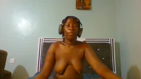 VIVIAN online show from January 2025 11:56:01 AM