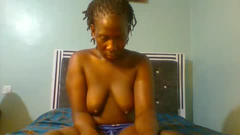 VIVIAN online show from February 2025 11:08:02 AM