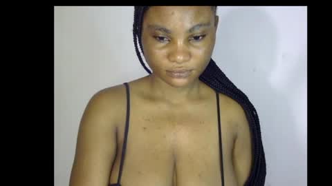 sexyvvy online show from July 2026 12:28:01 AM