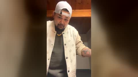 Snapshot of sexywhiteboi420 chatting on February 2026 10:59:01 AM sexywhiteboi420 online show from February 2026 10:59:01 AM