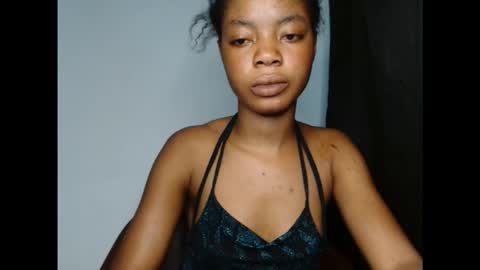 sexyxpeach online show from October 2025 08:00:02 PM