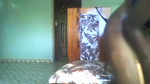 Snapshot of sexyy_tiny chatting on February 2025 01:25:01 PM Mel online show from February 2025 01:25:01 PM