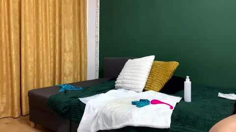 Snapshot of sexyycouple22 chatting on February 2025 07:16:01 PM Sexycouple online show from February 2025 07:16:01 PM