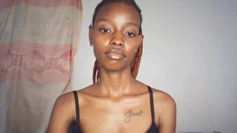 Snapshot of sexyzuriel chatting on February 2026 11:43:02 AM sexyzuriel online show from February 2026 11:43:02 AM