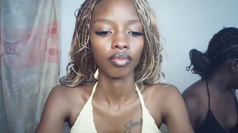 Snapshot of sexyzuriel chatting on March 2026 11:21:02 AM sexyzuriel online show from March 2026 11:21:02 AM