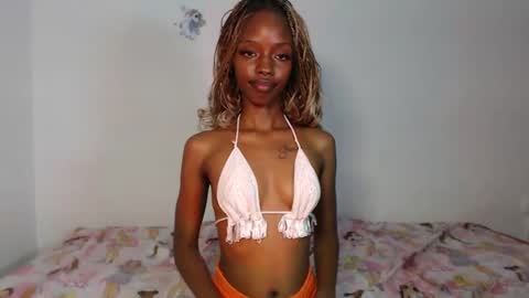 Snapshot of sexyzuriel chatting on March 2026 10:55:01 PM sexyzuriel online show from March 2026 10:55:01 PM