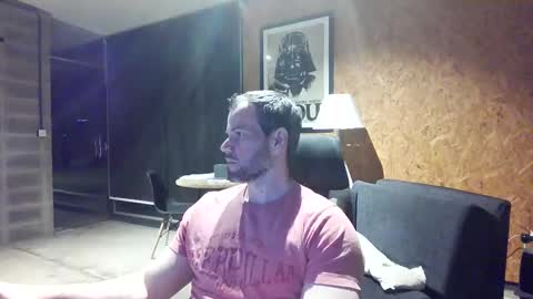 shad0w_hunter online show from October 2025 10:32:02 PM