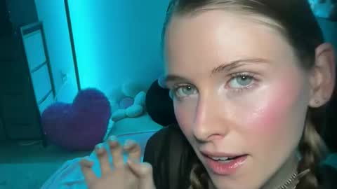Snapshot of shadebabe chatting on May 2026 08:22:01 AM shadebabe online show from May 2026 08:22:01 AM