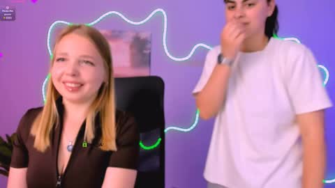 shadow_kiss online show from May 2026 08:32:01 AM