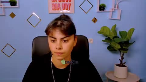 shadow_kiss online show from July 2026 06:37:02 PM