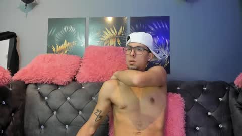 Snapshot of shadowlustt chatting on September 2025 12:38:02 PM shadowlustt online show from September 2025 12:38:02 PM