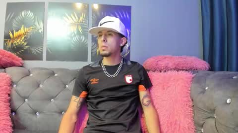 Snapshot of shadowlustt chatting on October 2025 01:43:02 PM shadowlustt online show from October 2025 01:43:02 PM