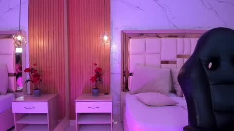 Snapshot of shaina_vasquez chatting on March 2025 07:59:02 PM Shaina Vasquez online show from March 2025 07:59:02 PM