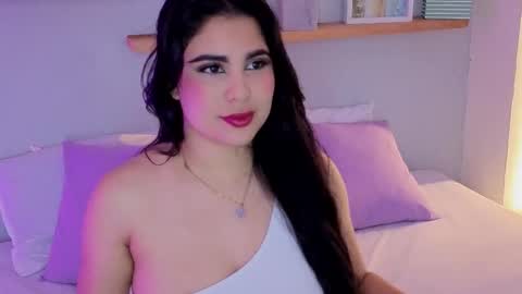 Snapshot of shainadavis chatting on February 2026 03:32:02 AM Shaina online show from February 2026 03:32:02 AM