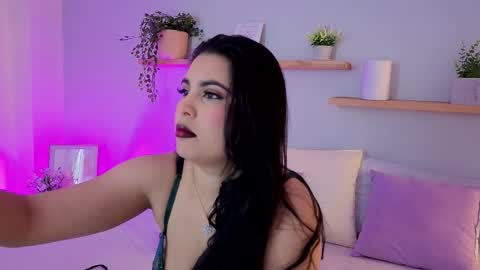 Snapshot of shainadavis chatting on February 2026 03:21:02 AM Shaina online show from February 2026 03:21:02 AM