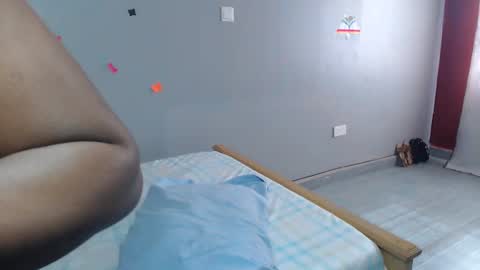 Snapshot of shaky396294 chatting on February 2025 06:26:02 AM shaky xxx online show from February 2025 06:26:02 AM