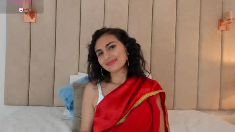Snapshot of shaliny_ chatting on May 2026 07:00:02 PM Shanily online show from May 2026 07:00:02 PM