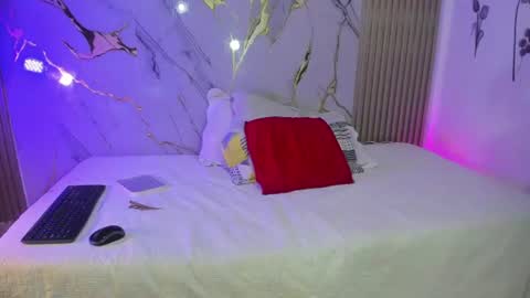 shalomexotic online show from June 2026 12:07:02 PM