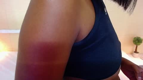 Snapshot of shamira_moore chatting on December 2024 03:47:01 PM Catalina online show from December 2024 03:47:01 PM