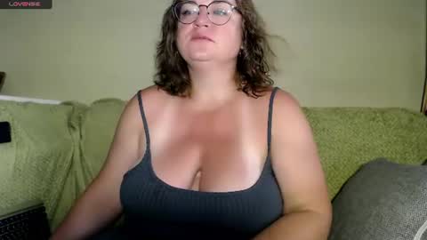 shamrock_069 online show from July 2026 11:52:02 PM
