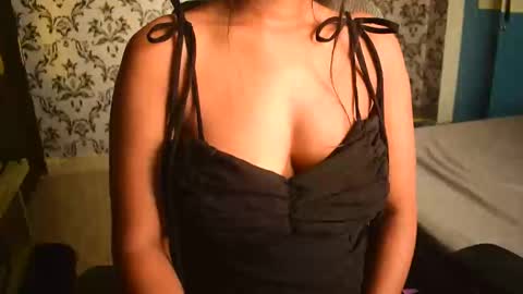 Snapshot of shanaya_indian chatting on October 2025 05:16:02 AM shanaya indian online show from October 2025 05:16:02 AM