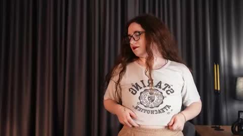 Maya3 online show from October 2025 11:43:02 AM