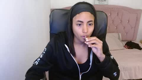 shanelle online show from March 2025 06:13:02 AM