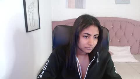 shanelle online show from October 2025 03:09:02 AM