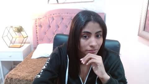 shanelle online show from October 2025 03:13:01 PM