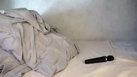 Emmy online show from April 2026 06:19:01 AM