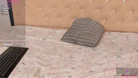 Snapshot of shanelle__ chatting on March 2025 07:09:02 PM S H A N E L L E online show from March 2025 07:09:02 PM