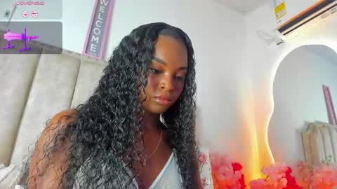 Shanel online show from April 2026 01:59:01 PM