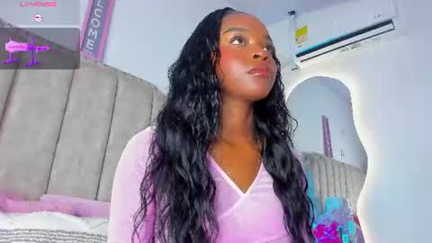Shanel online show from June 2026 01:44:02 PM