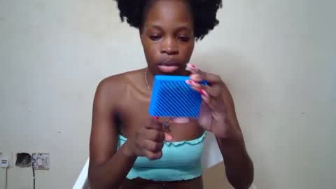 Snapshot of shania_sleigh chatting on December 2024 06:56:02 AM shania_sleigh online show from December 2024 06:56:02 AM