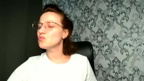 Shannen online show from June 2026 11:23:01 AM