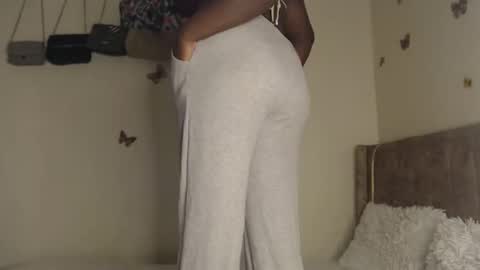 shannky  online show from February 2026 02:04:02 AM