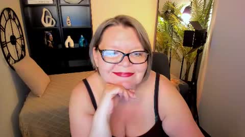 Shannon online show from June 2026 01:37:01 PM