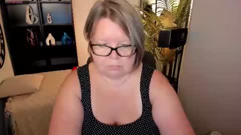 Shannon online show from July 2026 01:04:02 PM
