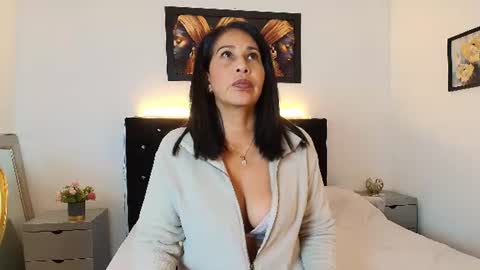  Shanon  online show from June 2026 12:32:02 AM