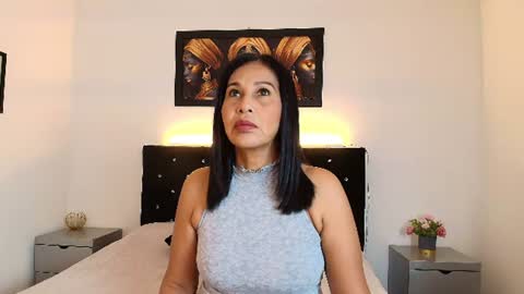  Shanon  online show from June 2026 07:11:01 PM