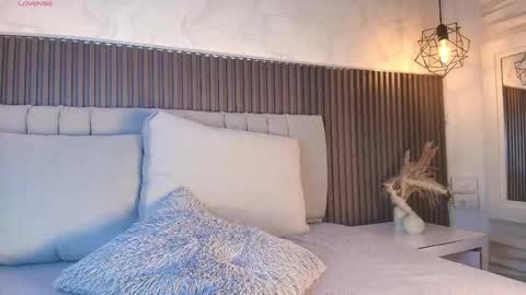 SHANON online show from February 2026 06:15:01 PM