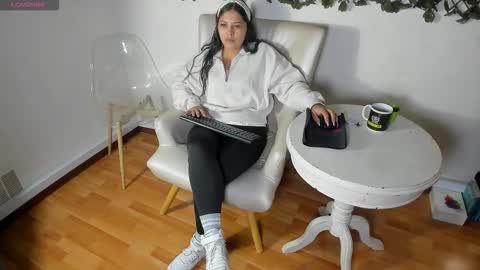 Snapshot of shantal__g chatting on February 2026 12:55:01 PM shantal__g online show from February 2026 12:55:01 PM