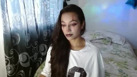 Snapshot of shantal_d03 chatting on October 2025 09:04:01 PM shantal_d03 online show from October 2025 09:04:01 PM