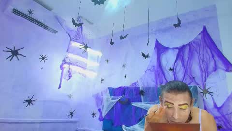 Snapshot of shantala_nastasiia chatting on October 2025 01:07:01 PM shantala nastasiia online show from October 2025 01:07:01 PM