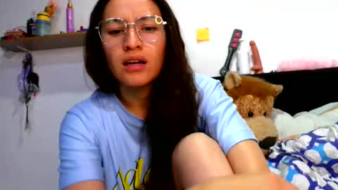 shantaldumont online show from November 2025 05:09:02 AM