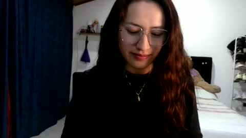 shantaldumont online show from December 2025 04:53:01 AM